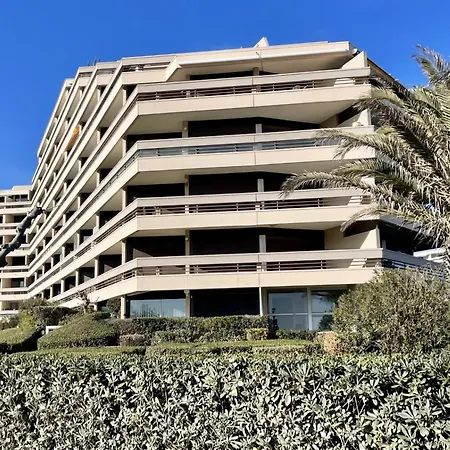 2 Pieces Avec Piscine Et Parking, Acces Direct - Fr-1-748-27 Apartment Canet-en-Roussillon
