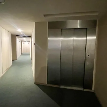 Apartment 2 Pieces Avec Piscine Et Parking, Acces Direct - Fr-1-748-27 *