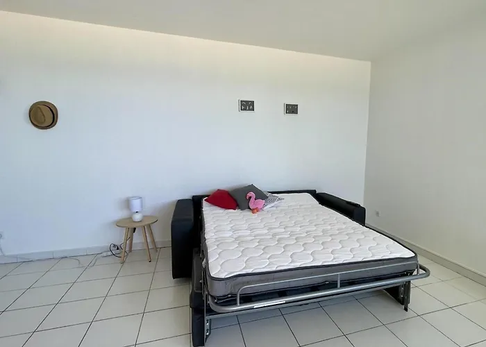 Apartamento 2 Pieces Avec Piscine Et Parking, Acces Direct - Fr-1-748-27